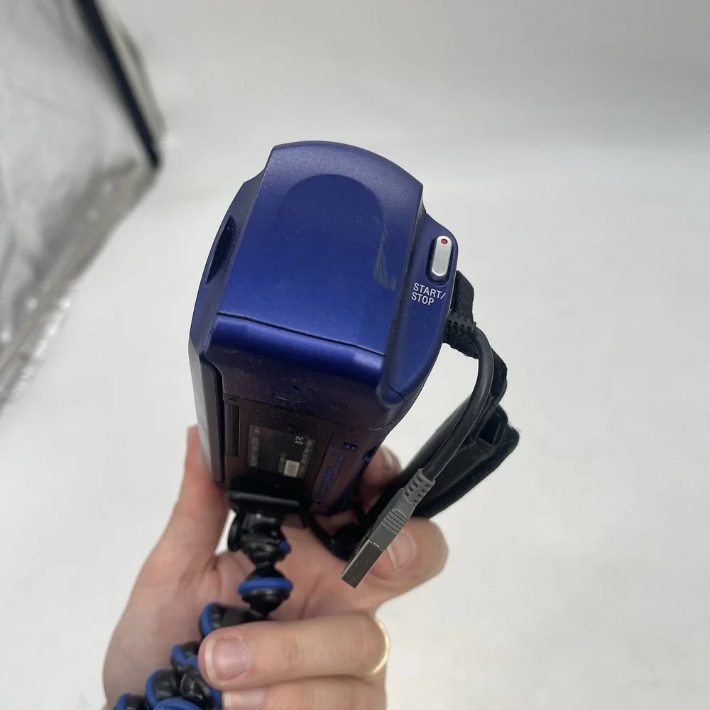 Sony HDR-CX240 CX240 1080p Full HD Camcorder -T12-C8 with Stand Working